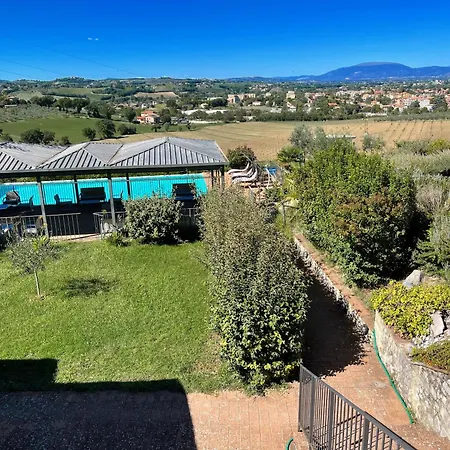 Appartamento 3 Infinity Pool, Extensive Grounds With Shrubs - Flowers, Jacuzzi - Sleeps 4
