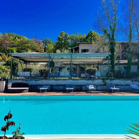 3 Infinity Pool, Extensive Grounds With Shrubs - Flowers, Jacuzzi - Sleeps 4 * Spoleto