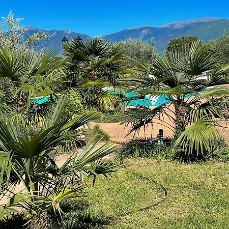 3 Infinity Pool, Extensive Grounds With Shrubs - Flowers, Jacuzzi - Sleeps 4 Spoleto