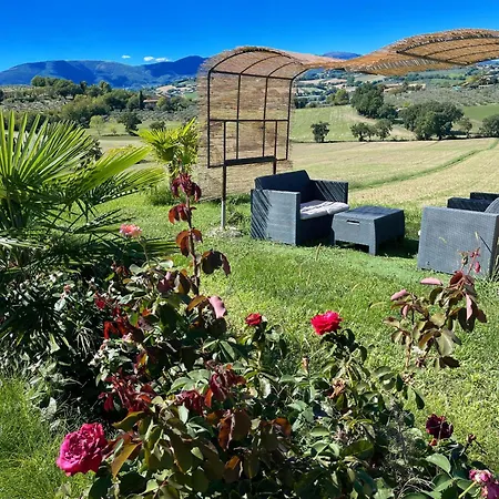 3 Infinity Pool, Extensive Grounds With Shrubs - Flowers, Jacuzzi - Sleeps 4 Appartamento