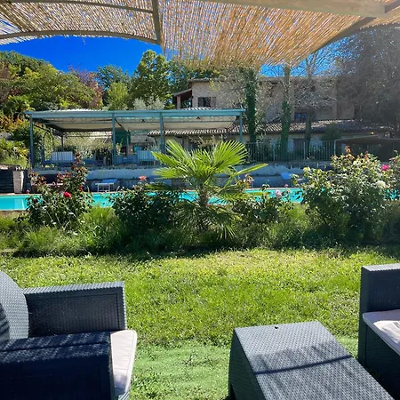 3 Guests Pool Site - With Infinity Pool, Extensive Grounds Apartment