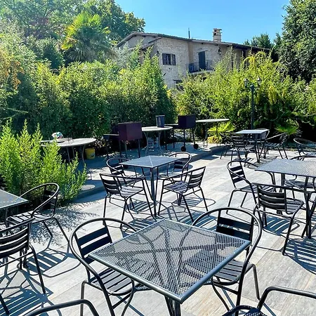 Lejlighed 3 Infinity Pool, Extensive Grounds With Shrubs - Flowers, Jacuzzi - Sleeps 4 Spoleto
