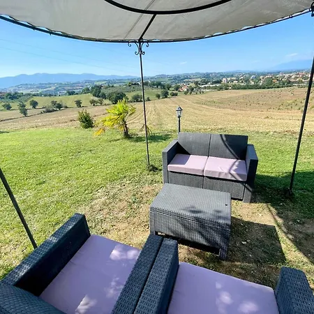 3 Guests Pool Site - With Infinity Pool, Extensive Grounds *