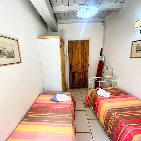 3 Infinity Pool, Extensive Grounds With Shrubs - Flowers, Jacuzzi - Sleeps 4