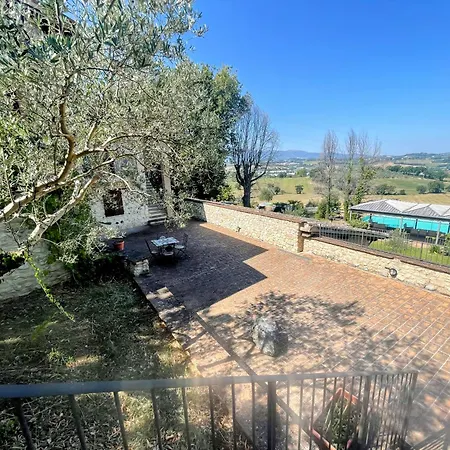 3 Infinity Pool, Extensive Grounds With Shrubs - Flowers, Jacuzzi - Sleeps 4 Spoleto