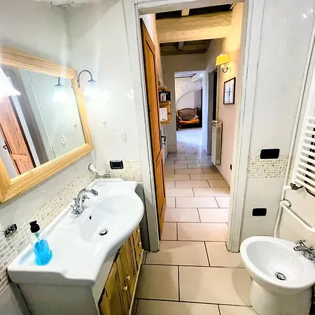 3 Guests Pool Site - With Infinity Pool, Extensive Grounds *