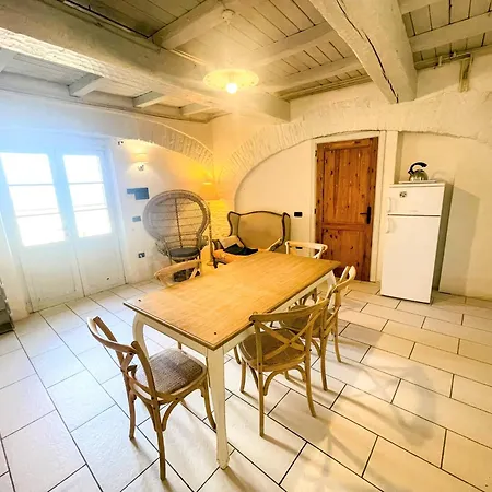 3 Guests Pool Site - With Infinity Pool, Extensive Grounds Apartment Spoleto