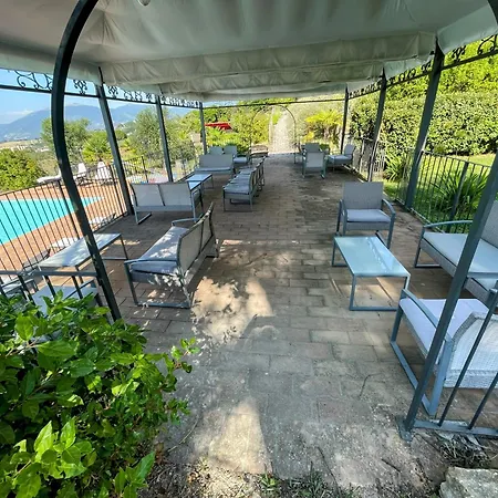 3 Guests Pool Site - With Infinity Pool, Extensive Grounds